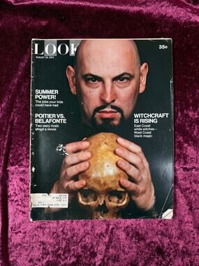 Vintage LOOK Magazine August 24, 1971 Witchcraft Is Rising Occult Cover Issue